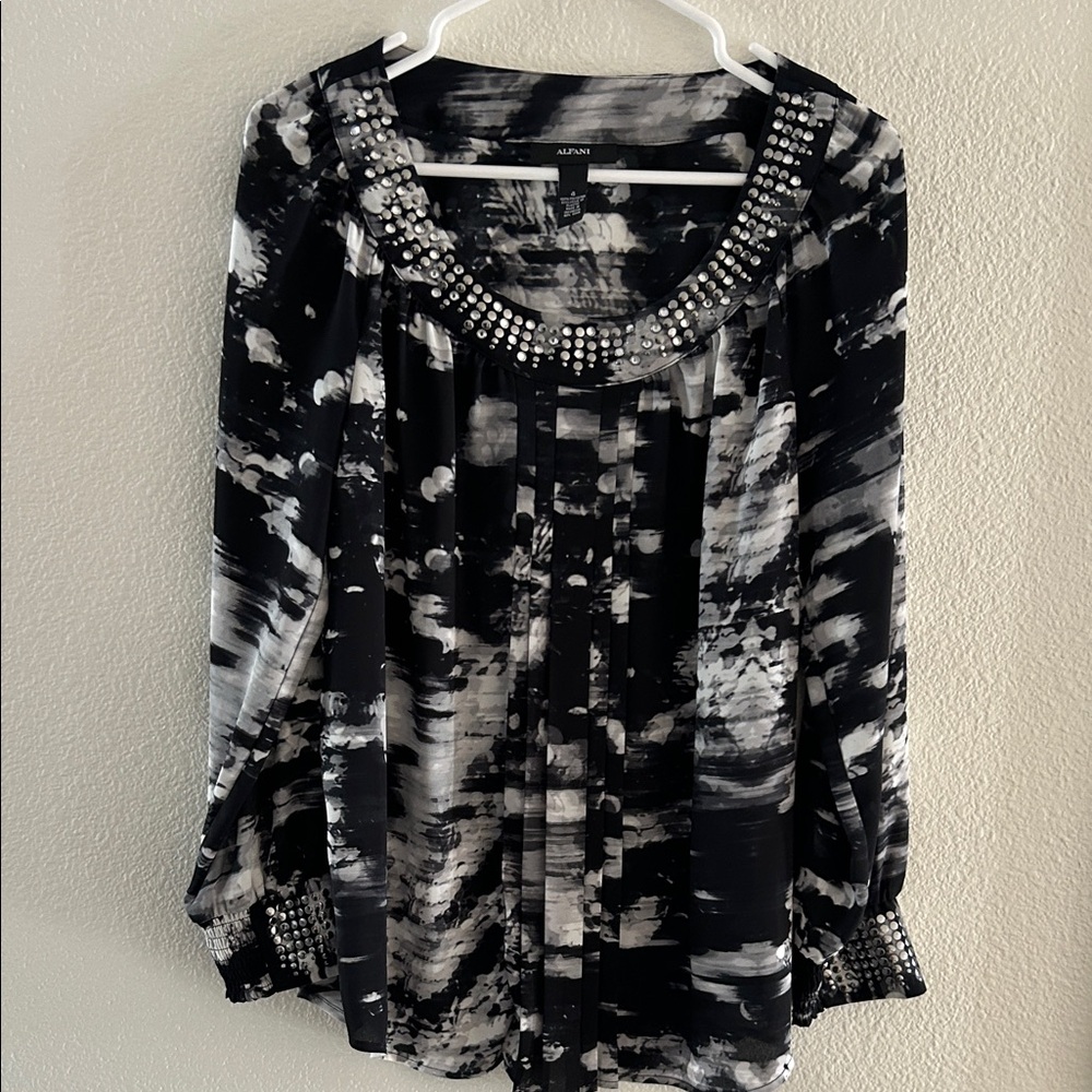 Alfani Black and White Women’s Studded Top